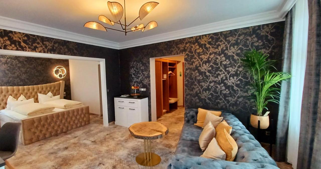 Hotel Neustaedter Hof Schwarzenberg  Esterno foto