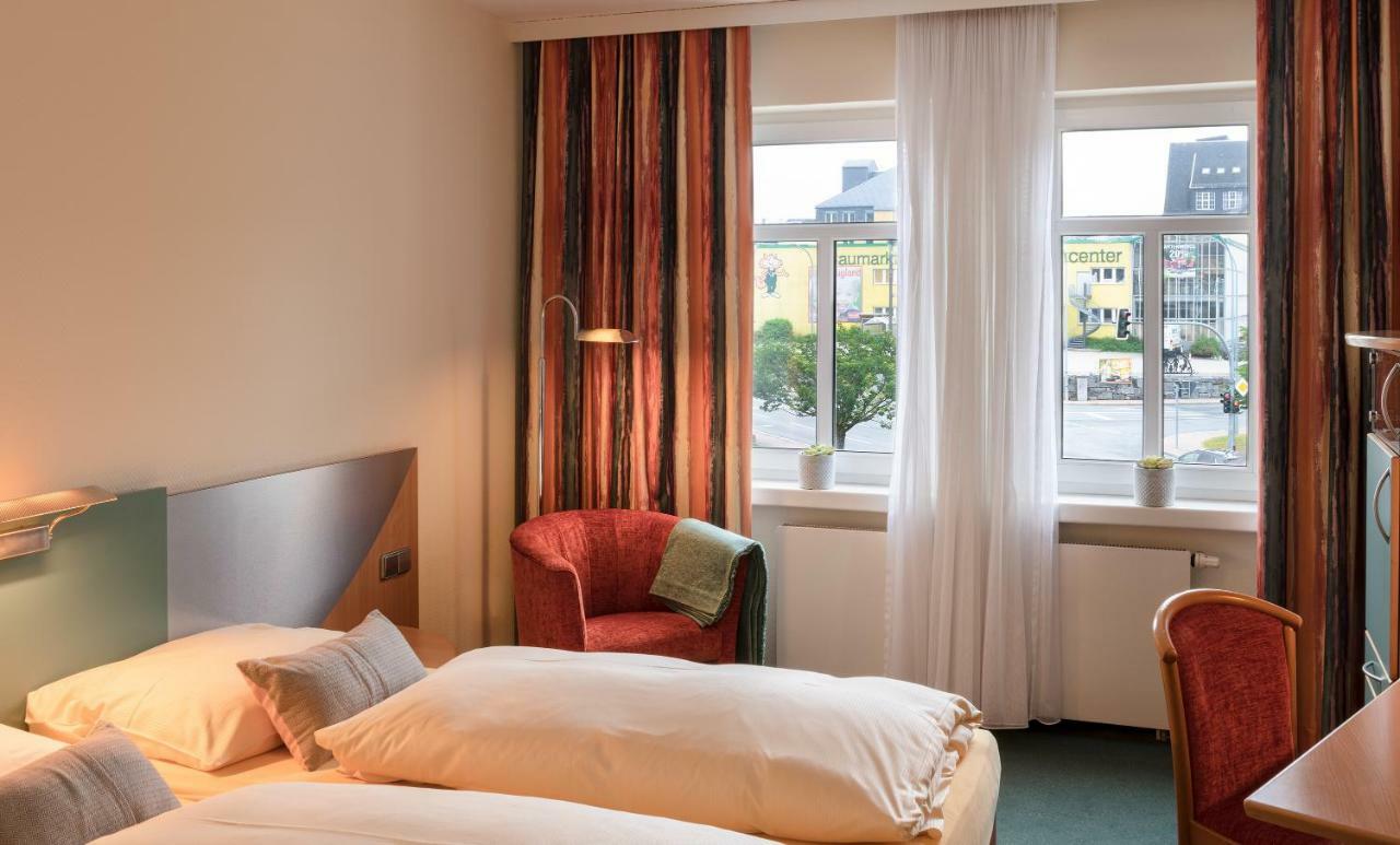 Hotel Neustaedter Hof Schwarzenberg  Esterno foto