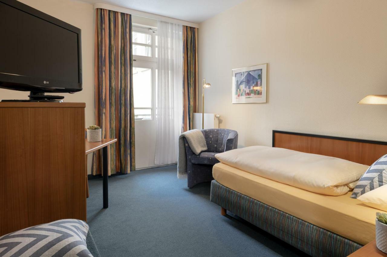 Hotel Neustaedter Hof Schwarzenberg  Esterno foto