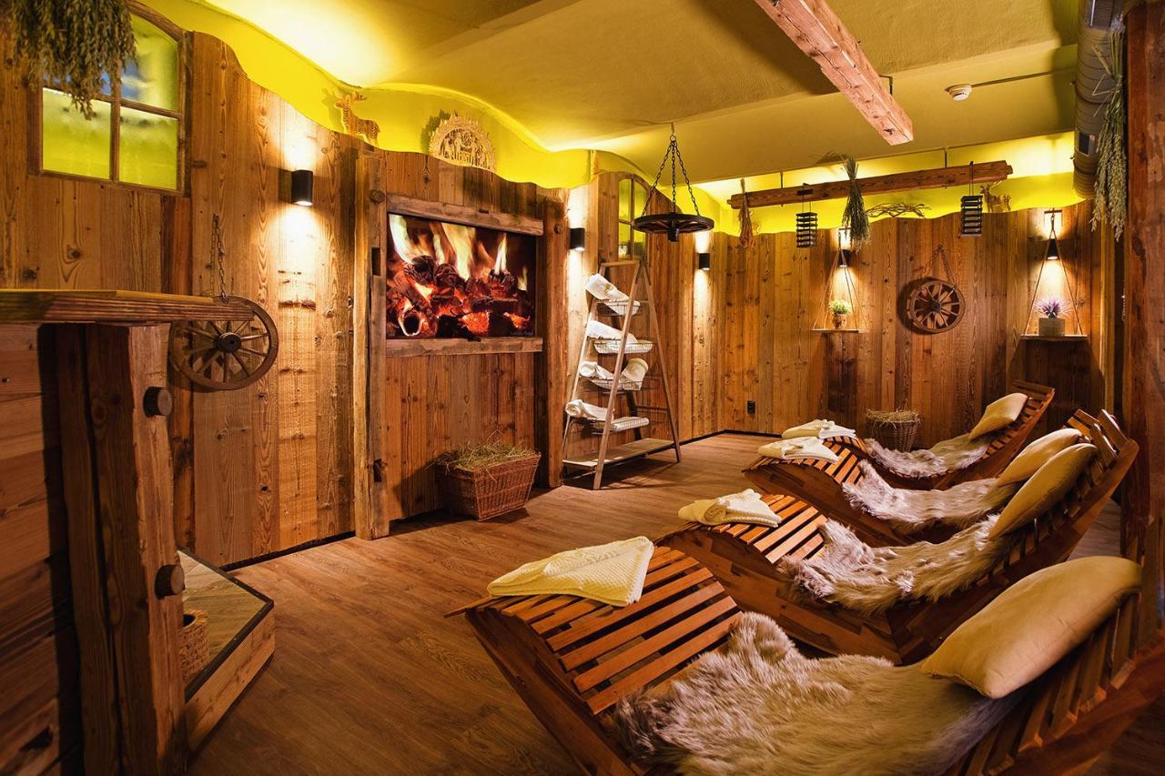 Hotel Neustaedter Hof Schwarzenberg  Esterno foto