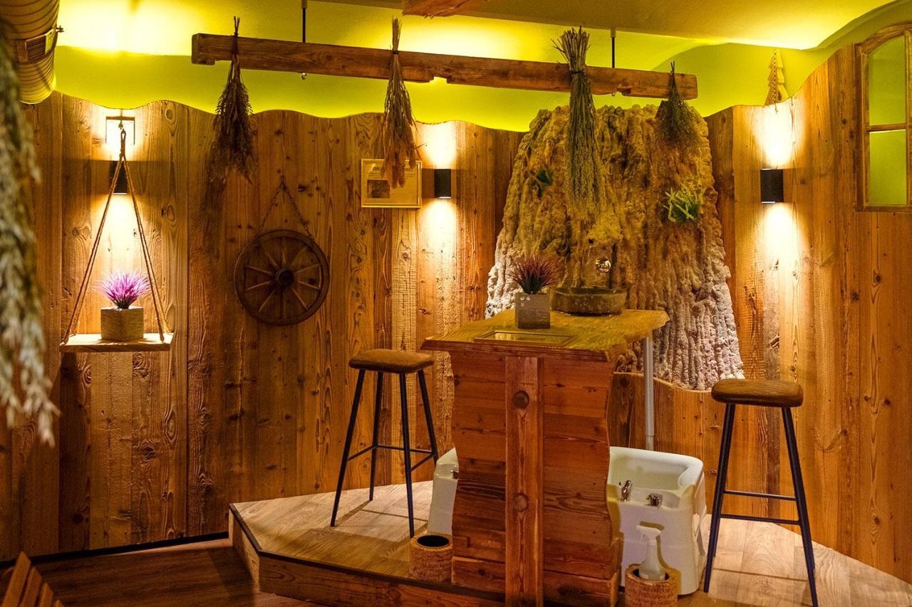 Hotel Neustaedter Hof Schwarzenberg  Esterno foto