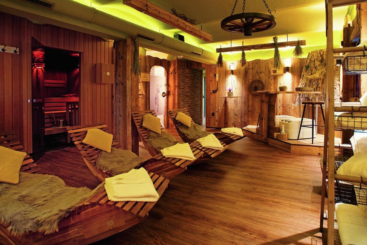 Hotel Neustaedter Hof Schwarzenberg  Esterno foto